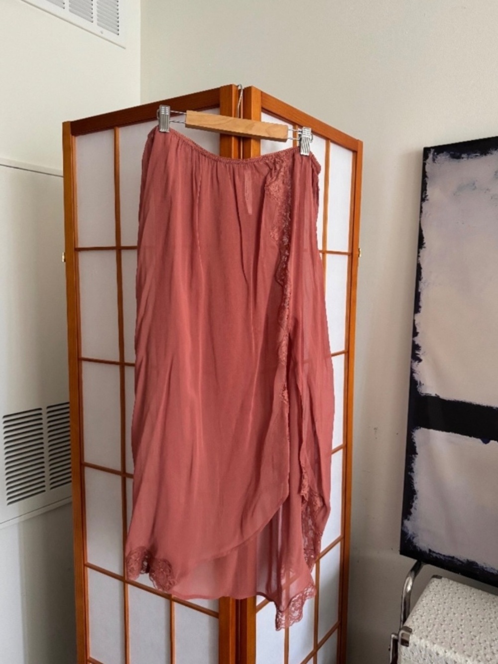 Anthropologie Sheer Asymmetrical Coral Skirt Slip Medium romantic, date lace - Picture 10 of 10